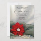 グリーンの冬のエンゲージメントパーティーでのポインセチアのパール 招待状 (正面)