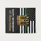 「グリーンの細線 パーソナライズド ミリタリー リタイアメント」 タペストリー (正面(横))