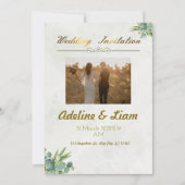 グリーンの結婚式招待状（固定の金色のタイトル付き） セーブザデート (正面)