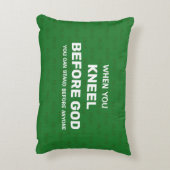 グリーンひざまずいて神の前に祈りの言葉アクセント枕 アクセントクッション (裏面(縦))