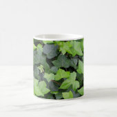 グリーンアイビーボタニカルプリント コーヒーマグカップ (中央)