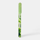 グリーンアイリッシュクローバーシャムロックの色合い iPhone 16ケース (右側面)