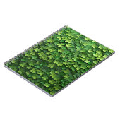 グリーンアイリッシュケルトのクローバーのシャムロック ノートブック (左側)