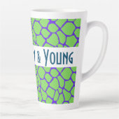 グリーンアニマルプリント パーソナライズされた カフェラテマグ (右)