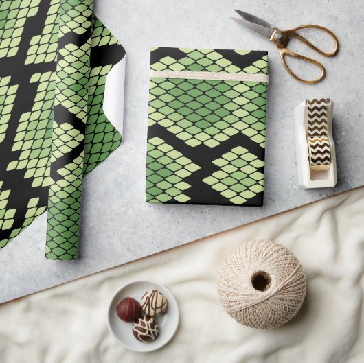 グリーンアフリカ野生生物のヘビアニマルプリントパターン ラッピングペーパー (クラフト)