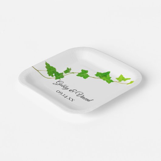 グリーンイングリッシュアイビーつる植物結婚の葉 ペーパープレート (傾斜あり)