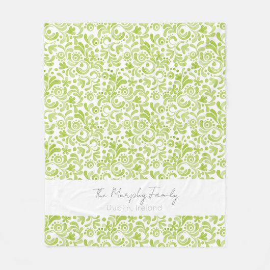 グリーンウォーターカラーアートファミリー名ロケーションデコール フリースブランケット (正面)