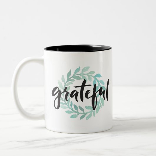 グリーンウォーターカラー感謝リース秋感謝 ツートーンマグカップ (左)