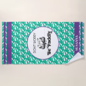 グリーンウォーターストライプパターンレトロカヌートター名 ビーチタオル (正面)