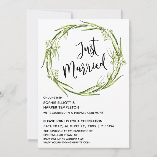 グリーンウォーター色リースたった今結婚しましたタイポグラフィ 招待状 (正面)