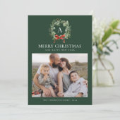 グリーンエレガントモノグラムリースクリスマスツーフォト シーズンカード (スタンド正面)