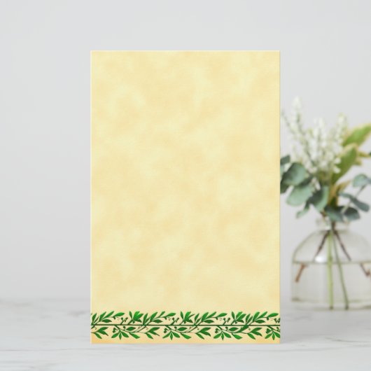 グリーンオリーブの葉縁どのフェイク羊具 便箋 (スタンド正面)