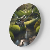 グリーンカエルの森の生活 ラージ壁時計 (傾斜)