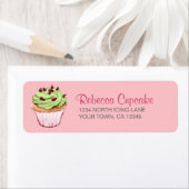 グリーンカップケーキオンピンク差出人住所ラベル ラベル (インサイチュ)