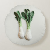 グリーンガーデナーミニマリストクロチェットリークヤーンアート ラウンドクッション (正面)