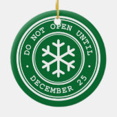 グリーンクリスマスまで開かない セラミックオーナメント (裏面)