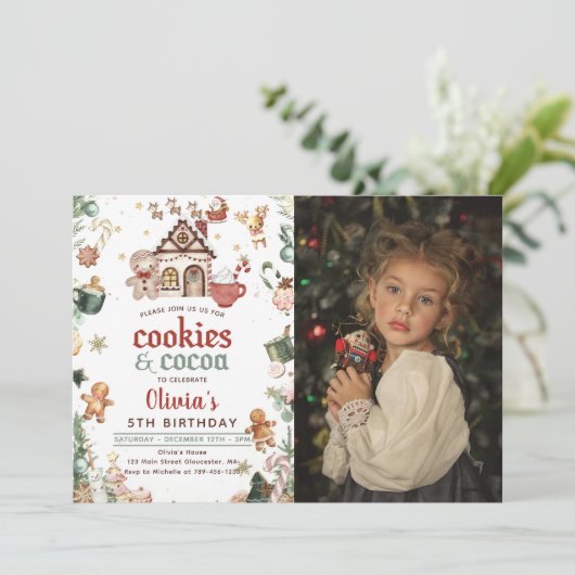 グリーンクリスマスクッキーとココア誕生日写真 招待状 (スタンド正面)