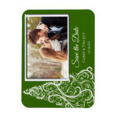 グリーンクリスマス冬の結婚式の日付写真を保存 マグネット (縦)