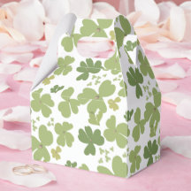 グリーンクローバーリーフセントパトリックデイガーデンパーティー