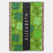 グリーンクローバー、ラッキークローバー、あなたの名前 スローブランケット (正面縦)