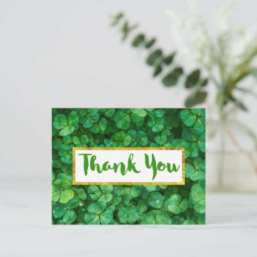 グリーンクローバ離れーの背景ありがとう ポストカード (スタンド正面)