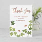 グリーンクローバ離れーズ。結婚ありがとう金ゴールド 箔招待状 (立ち正面)
