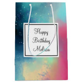 グリーンクール&レッド宇宙ネブラウォーター誕生日 ミディアムペーパーバッグ (正面)