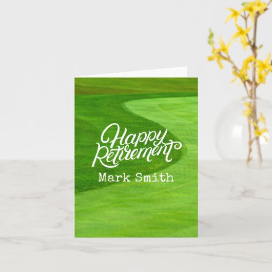 グリーングラスを持つゴルファーへのゴルフハッピーリタイア  カード (黄色い花)
