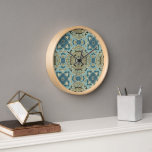 グリーングレーティール（緑がかった色）ブルーオークレーお尻ボヘミアンバリアート 壁時計<br><div class="desc">美しいコンテンポラリー黄色灰色の緑、ティール（緑がかった色）青と灰色のボヘミアンモザイクパターン。トレンドに精通したモダンインテリアデコレータとアート愛するお尻トレンドセッター、ヴィンテージレトロな外観スタイルまたは抽象芸術幾何学的モチーフ愛好家のためのデザイン。このおもしろいと可愛いヒップスターデザインは、マスターや子供のベッドルーム、リビングやファミリールーム飾、女性や男性の洞窟、大学の寮、アパートを愛する人のための様々な家庭用装飾やアクセサリーで利用できる。</div>