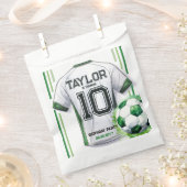 グリーンサッカースポーツボーイジャージー子供の誕生日パーティー フェイバーバッグ (クリップ留めされた状態)