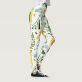 グリーンサニーイエロースカイブルーシームレスパターン レギンス (右)