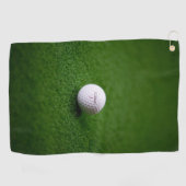 グリーンサーフェス上のゴルフボールGolf Towels ゴルフタオル (横)