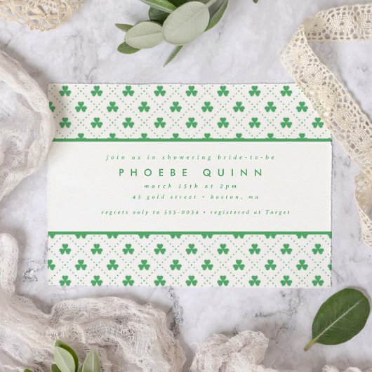 グリーンシャムロックセントパトリックのアイルランドブライダルシャワー 招待状