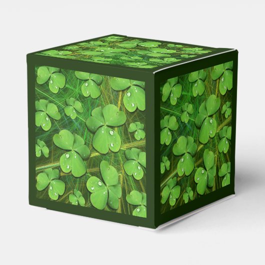 グリーンシャムロックセントパトリックのiPhone 5ケースメイト フェイバーボックス (裏面サイド)