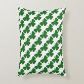 グリーンシャームクロックスセントパトリックの日クローバーパターン アクセントクッション (正面(垂直))