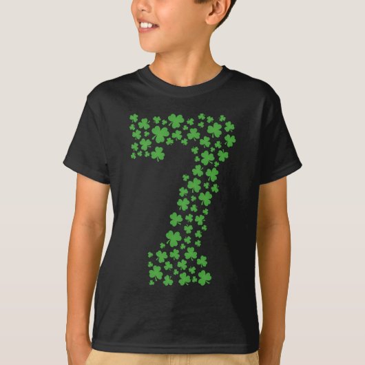 グリーンシャームロックSt patricks day7歳の少年キッド Tシャツ (正面)