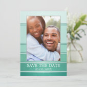 グリーンシルバーストライプのフォト日付カードを保存 案内状 (スタンド正面)