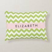 グリーンジグザググリーンシェブロンお名前 アクセントクッション (正面)