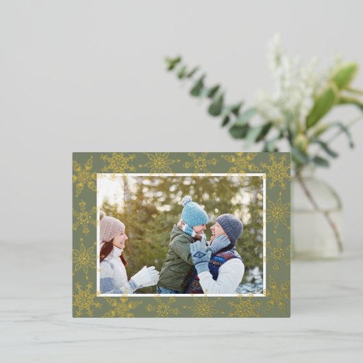 グリーンスノーフレーククリスマスフォト金ゴールド 箔シーズンポストカード (立ち正面)