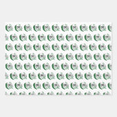 グリーンチリがラブラッピング紙シートの匂いを嗅ぐ ラッピングペーパーシート (正面)