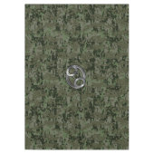 グリーンデジタル〔占星術の〕十二宮図上のがん迷彩柄記号 テーブルクロス (正面)