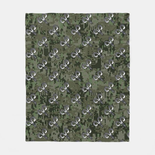 グリーンデジタル〔占星術の〕十二宮図上のシルバーアリー迷彩柄 フリースブランケット (正面)