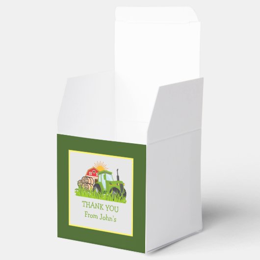 グリーントラクター |男の子をテーマにした誕生日パーティー フェイバーボックス (オープン)