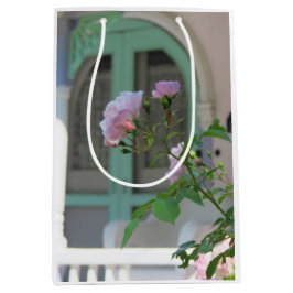 グリーンドアとバラ – マーサズヴィネヤード ミディアムペーパーバッグ