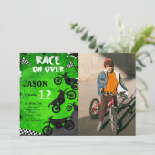 グリーンバイクの誕生日写真招待状 招待状 (スタンド正面)