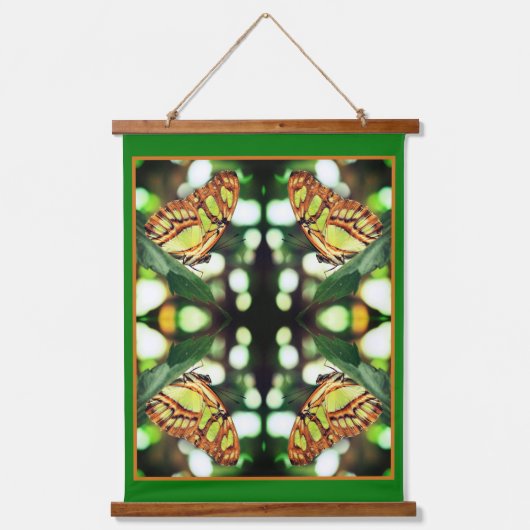 グリーンバタフライポーズ抽象芸術 吊り下げ型タペストリー (正面)
