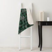 グリーンバッファロープレイドとグリッタースノーフレーク シェルパブランケット (インサイチュ)