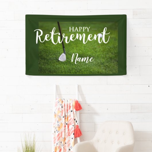 グリーンバンにゴルフボールを置いたゴルフの幸せな退職 横断幕 (インサイチュ)