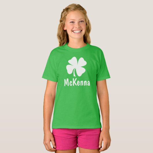 グリーンパーソナライズされたシャムロックキッズSt patricks day Tシャツ (正面フル)