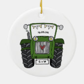 グリーンパーソナライズされたトラクター国の結婚式の贈り物 セラミックオーナメント (裏面)